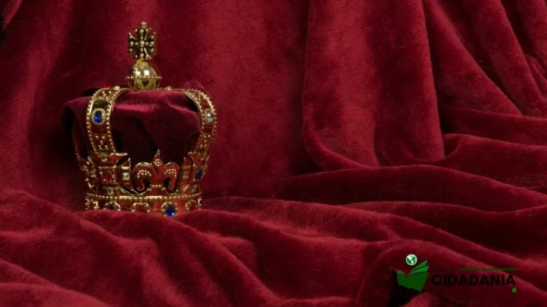 Como funciona a cidadania em paises com monarquia