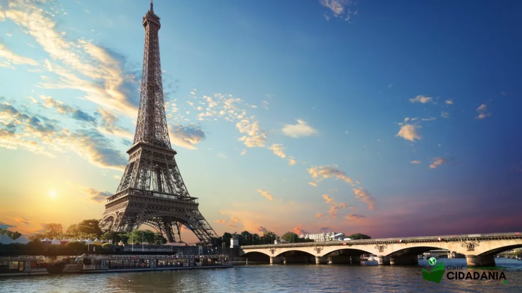 quanto custa morar em paris